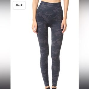 SPANX Look At Me Now Leggings in Black Camo Womens Size Large